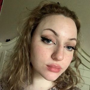 Meet your Posher, Belle